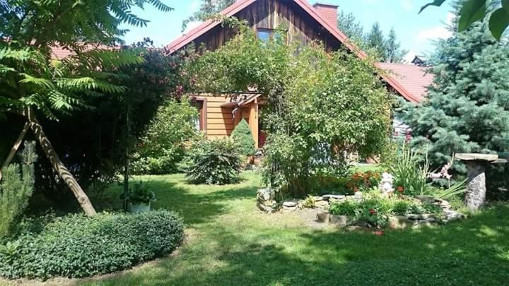 Agroturystyka W Ogrodach Санок Екстериор снимка